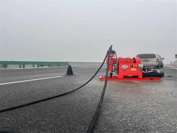 东河镇马路路基路面开裂下沉注浆加固灌浆